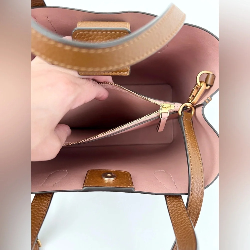 TORY BURCH | Blake Small Tote Handbag Crossbody Purse Brown Bourbon Leather - Picture 14 of 14